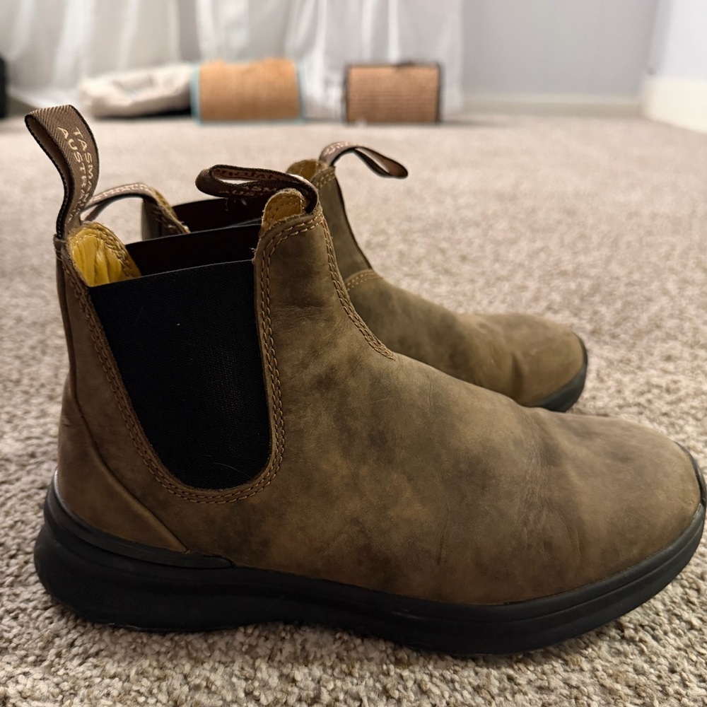 Women’s Brown Chelsea Boots